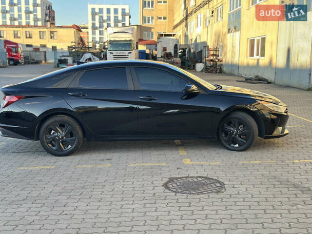 Хендай Элантра 2023 в Львове на Automoto.ua Черный Хендай Элантра, объемом двигателя 2 л и пробегом 100 тыс. км за 17900 $, фото 24 на Automoto.ua
