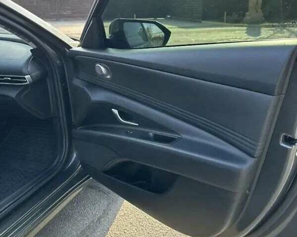 Черный Хендай Элантра, объемом двигателя 1.59 л и пробегом 46 тыс. км за 16700 $, фото 9 на Automoto.ua