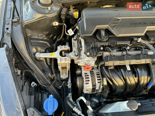 Хендай Элантра 2023 в Львове на Automoto.ua Черный Хендай Элантра, объемом двигателя 2 л и пробегом 100 тыс. км за 17900 $, фото 72 на Automoto.ua