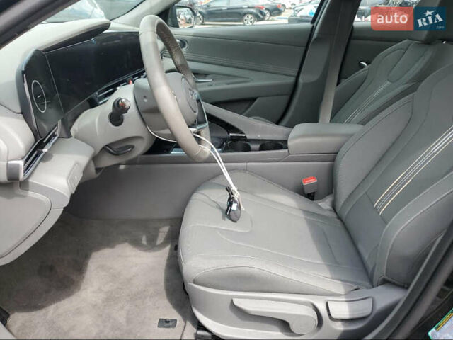 Черный Хендай Элантра, объемом двигателя 2 л и пробегом 9 тыс. км за 2490 $, фото 6 на Automoto.ua