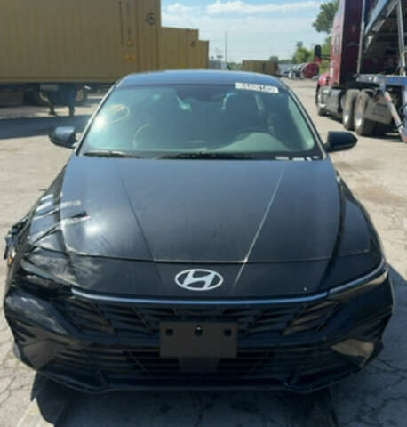 Черный Хендай Элантра, объемом двигателя 2 л и пробегом 9 тыс. км за 2490 $, фото 21 на Automoto.ua
