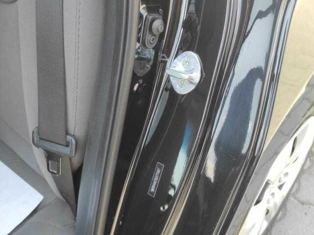 Черный Хендай Элантра, объемом двигателя 1.8 л и пробегом 124 тыс. км за 9000 $, фото 12 на Automoto.ua