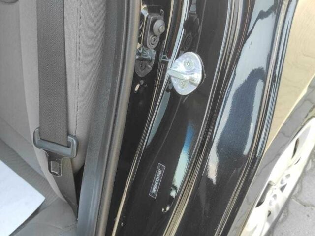 Черный Хендай Элантра, объемом двигателя 1.8 л и пробегом 124 тыс. км за 9000 $, фото 13 на Automoto.ua