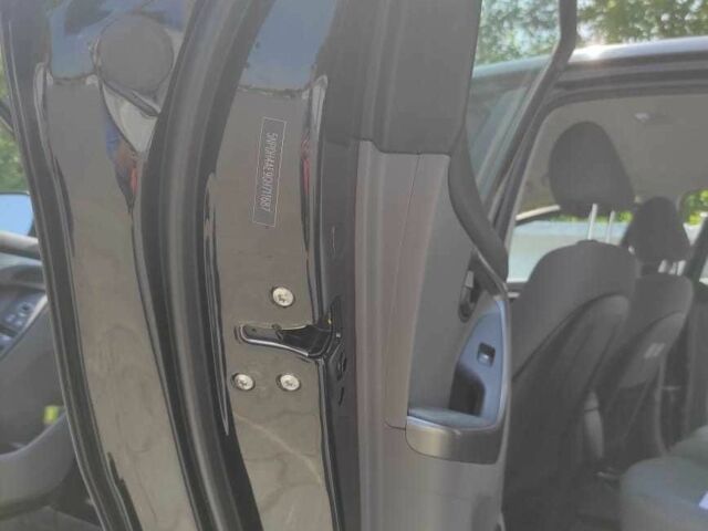 Черный Хендай Элантра, объемом двигателя 1.8 л и пробегом 124 тыс. км за 9000 $, фото 11 на Automoto.ua