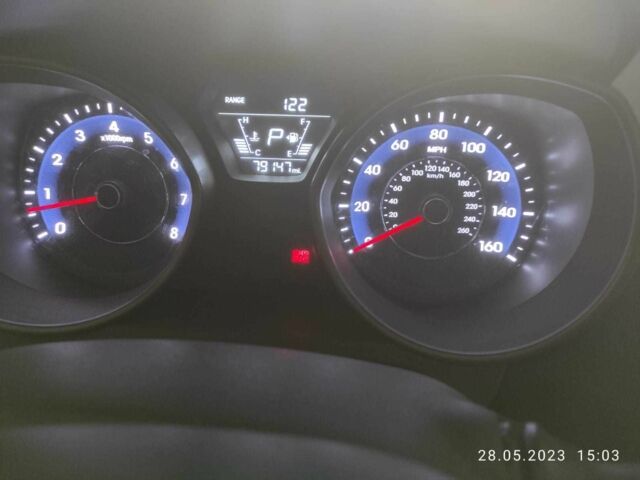 Черный Хендай Элантра, объемом двигателя 1.8 л и пробегом 124 тыс. км за 9000 $, фото 1 на Automoto.ua