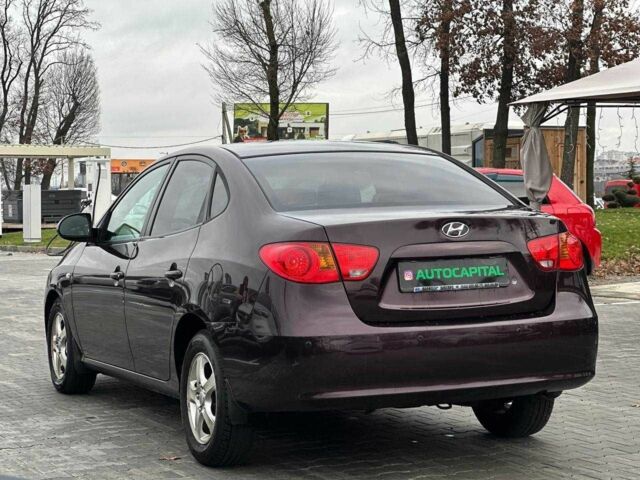 Фиолетовый Хендай Элантра, объемом двигателя 2 л и пробегом 322 тыс. км за 7400 $, фото 5 на Automoto.ua