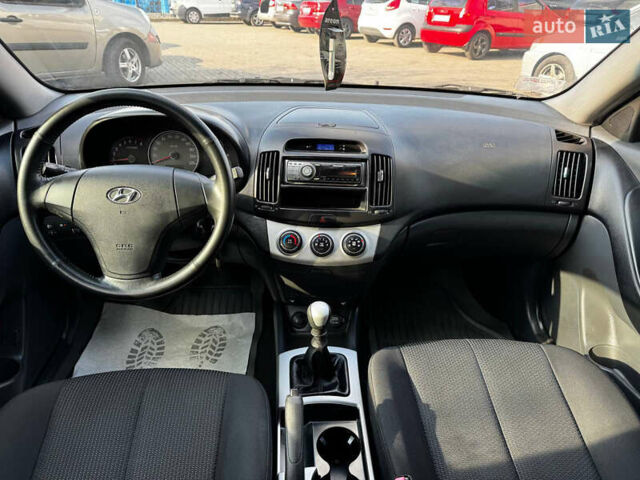 Хендай Элантра 2007 в Днепре (Днепропетровске) на Automoto.ua Фиолетовый Хендай Элантра, объемом двигателя 1.6 л и пробегом 70 тыс. км за 6300 $, фото 8 на Automoto.ua