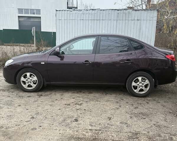 Фиолетовый Хендай Элантра, объемом двигателя 1.98 л и пробегом 322 тыс. км за 6900 $, фото 2 на Automoto.ua