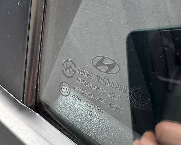 Фіолетовий Хендай Елантра, об'ємом двигуна 1.59 л та пробігом 221 тис. км за 5600 $, фото 28 на Automoto.ua