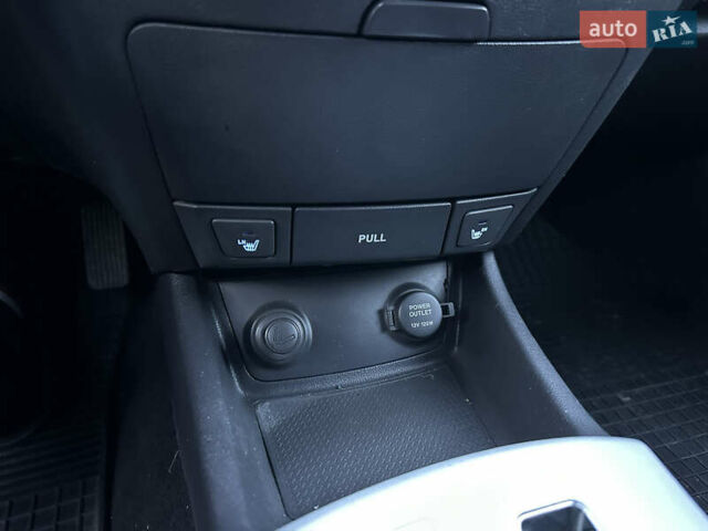 Фиолетовый Хендай Элантра, объемом двигателя 1.6 л и пробегом 198 тыс. км за 6750 $, фото 34 на Automoto.ua