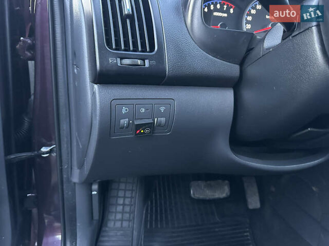 Фиолетовый Хендай Элантра, объемом двигателя 1.6 л и пробегом 198 тыс. км за 6750 $, фото 30 на Automoto.ua