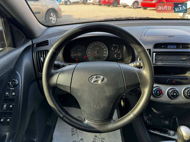 Хендай Элантра 2007 в Днепре (Днепропетровске) на Automoto.ua Фиолетовый Хендай Элантра, объемом двигателя 1.6 л и пробегом 70 тыс. км за 6300 $, фото 10 на Automoto.ua