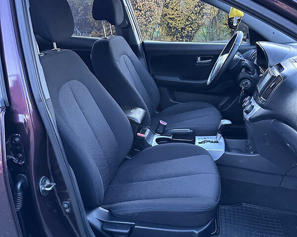 Фиолетовый Хендай Элантра, объемом двигателя 1.6 л и пробегом 198 тыс. км за 6750 $, фото 22 на Automoto.ua