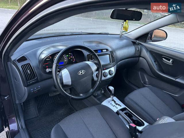 Фіолетовий Хендай Елантра, об'ємом двигуна 1.6 л та пробігом 198 тис. км за 6850 $, фото 20 на Automoto.ua