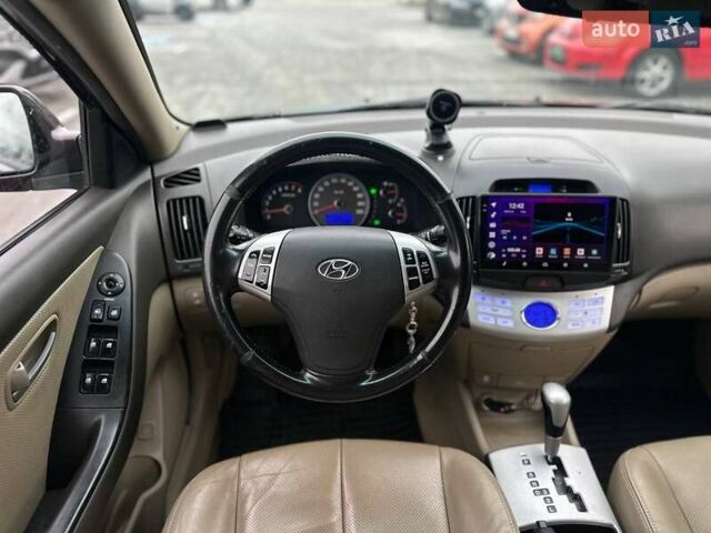 Фиолетовый Хендай Элантра, объемом двигателя 1.98 л и пробегом 322 тыс. км за 7400 $, фото 16 на Automoto.ua
