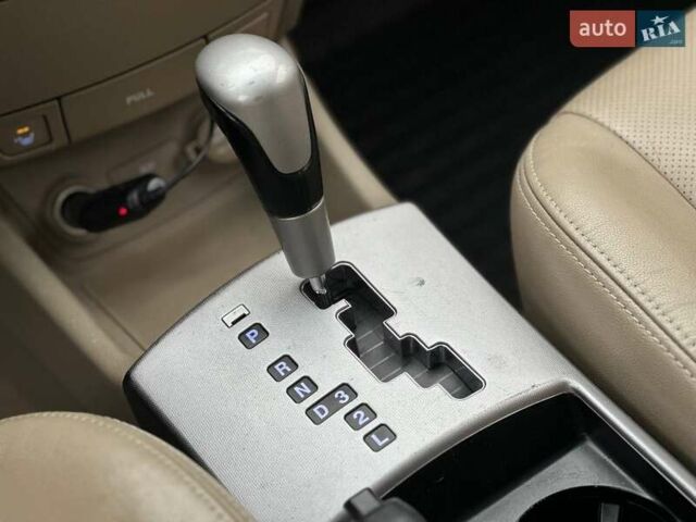 Фиолетовый Хендай Элантра, объемом двигателя 1.98 л и пробегом 322 тыс. км за 7400 $, фото 24 на Automoto.ua