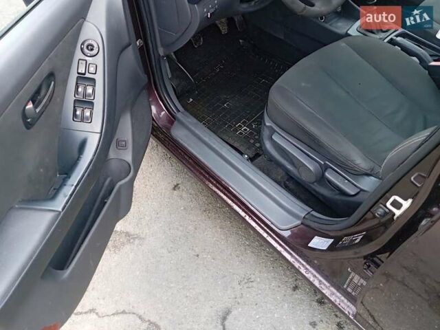 Фиолетовый Хендай Элантра, объемом двигателя 1.59 л и пробегом 356 тыс. км за 6400 $, фото 3 на Automoto.ua