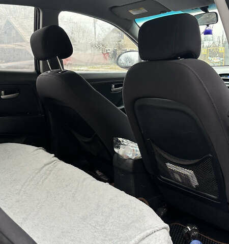 Фиолетовый Хендай Элантра, объемом двигателя 1.59 л и пробегом 383 тыс. км за 5900 $, фото 12 на Automoto.ua