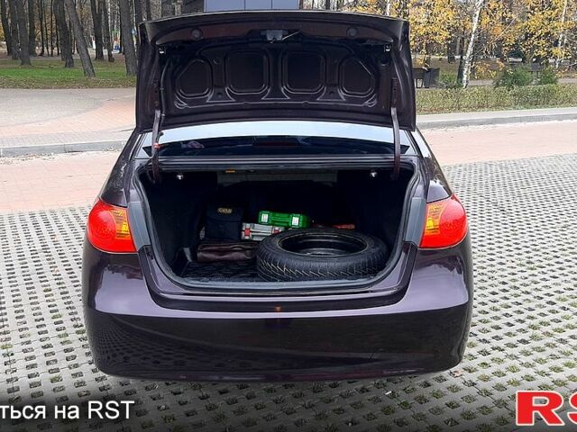 Фиолетовый Хендай Элантра, объемом двигателя 1.6 л и пробегом 232 тыс. км за 6250 $, фото 11 на Automoto.ua