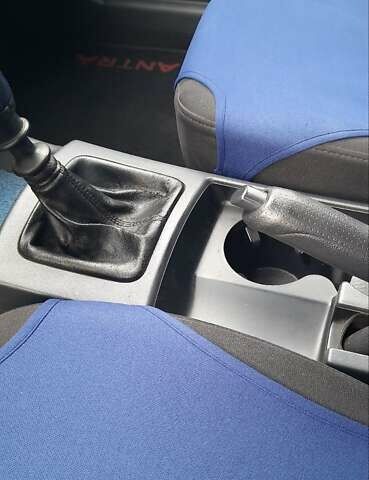 Хендай Элантра 2008 в Василькове на Automoto.ua Фиолетовый Хендай Элантра, объемом двигателя 1.59 л и пробегом 262 тыс. км за 5500 $, фото 5 на Automoto.ua