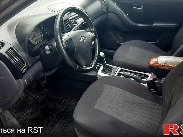 Фиолетовый Хендай Элантра, объемом двигателя 1.6 л и пробегом 232 тыс. км за 6250 $, фото 7 на Automoto.ua