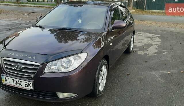 Хендай Элантра 2008 в Василькове на Automoto.ua Фиолетовый Хендай Элантра, объемом двигателя 1.59 л и пробегом 262 тыс. км за 5500 $, фото 1 на Automoto.ua