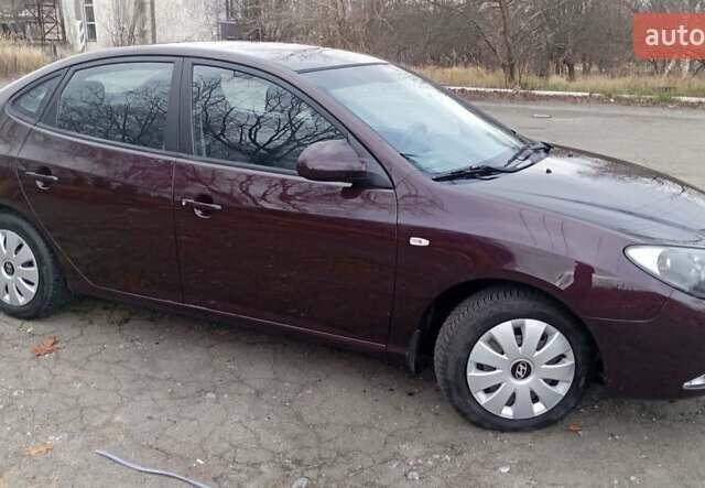 Фиолетовый Хендай Элантра, объемом двигателя 1.59 л и пробегом 356 тыс. км за 6400 $, фото 2 на Automoto.ua