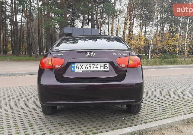 Фиолетовый Хендай Элантра, объемом двигателя 1.6 л и пробегом 230 тыс. км за 6200 $, фото 3 на Automoto.ua