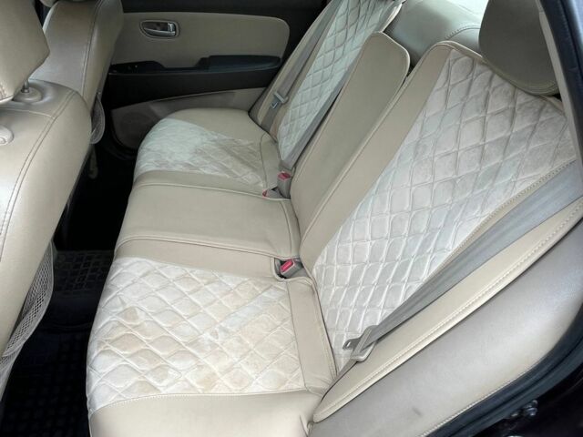 Хендай Элантра 2008 в Николаеве на Automoto.ua Фиолетовый Хендай Элантра, объемом двигателя 2 л и пробегом 243 тыс. км за 4899 $, фото 4 на Automoto.ua