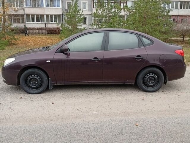 Фиолетовый Хендай Элантра, объемом двигателя 1.6 л и пробегом 333 тыс. км за 5000 $, фото 3 на Automoto.ua