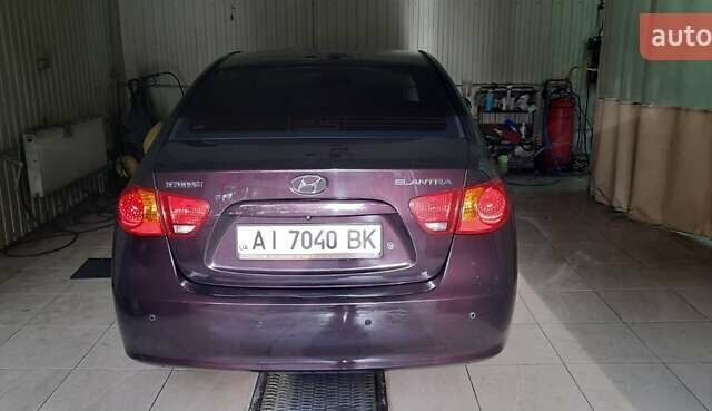 Хендай Элантра 2008 в Василькове на Automoto.ua Фиолетовый Хендай Элантра, объемом двигателя 1.59 л и пробегом 262 тыс. км за 5500 $, фото 2 на Automoto.ua