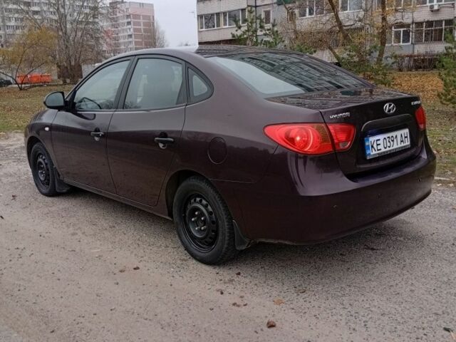 Фиолетовый Хендай Элантра, объемом двигателя 1.6 л и пробегом 333 тыс. км за 5000 $, фото 4 на Automoto.ua