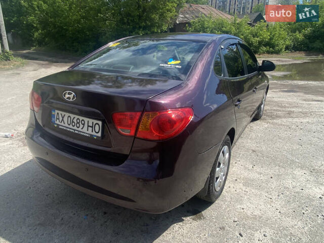 Фиолетовый Хендай Элантра, объемом двигателя 1.59 л и пробегом 190 тыс. км за 4900 $, фото 2 на Automoto.ua