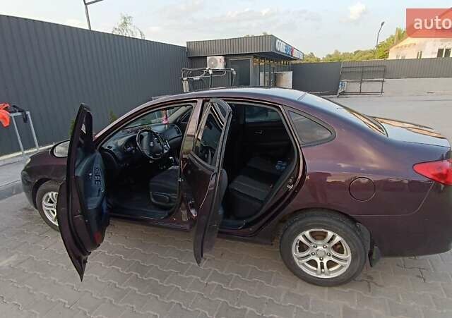 Фіолетовий Хендай Елантра, об'ємом двигуна 1.59 л та пробігом 180 тис. км за 7000 $, фото 12 на Automoto.ua