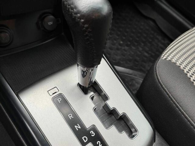 Фиолетовый Хендай Элантра, объемом двигателя 1.6 л и пробегом 216 тыс. км за 6500 $, фото 10 на Automoto.ua