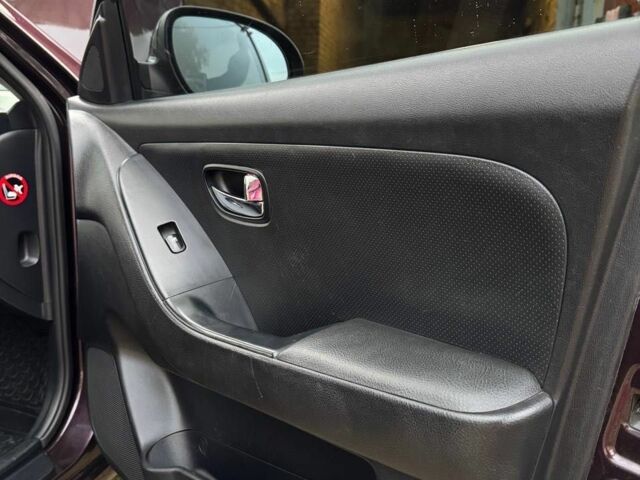 Фиолетовый Хендай Элантра, объемом двигателя 1.6 л и пробегом 216 тыс. км за 6500 $, фото 15 на Automoto.ua