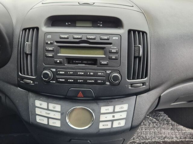 Коричневий Хендай Елантра, об'ємом двигуна 1.6 л та пробігом 210 тис. км за 6700 $, фото 5 на Automoto.ua