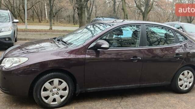 Коричневый Хендай Элантра, объемом двигателя 1.6 л и пробегом 199 тыс. км за 5800 $, фото 1 на Automoto.ua