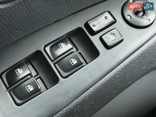 Коричневый Хендай Элантра, объемом двигателя 1.59 л и пробегом 199 тыс. км за 6300 $, фото 24 на Automoto.ua