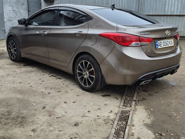 Коричневий Хендай Елантра, об'ємом двигуна 1.6 л та пробігом 220 тис. км за 7850 $, фото 1 на Automoto.ua
