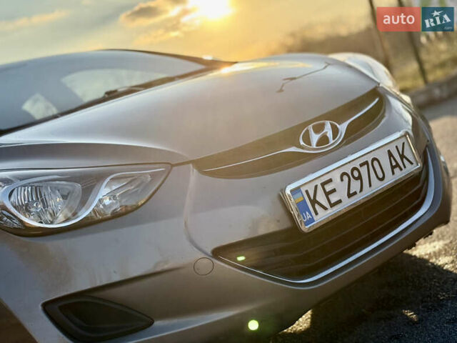 Коричневый Хендай Элантра, объемом двигателя 1.6 л и пробегом 160 тыс. км за 8400 $, фото 4 на Automoto.ua