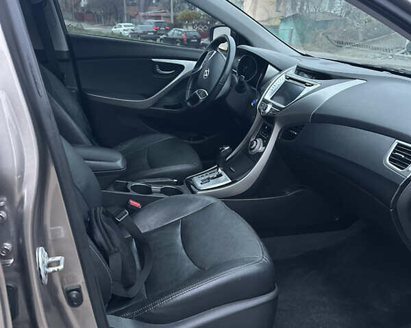 Коричневый Хендай Элантра, объемом двигателя 1.8 л и пробегом 230 тыс. км за 7700 $, фото 18 на Automoto.ua