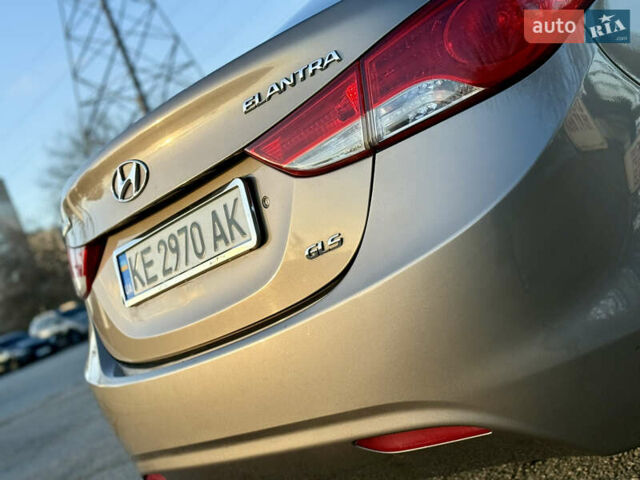 Коричневый Хендай Элантра, объемом двигателя 1.6 л и пробегом 160 тыс. км за 8400 $, фото 7 на Automoto.ua