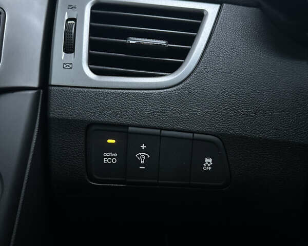 Коричневый Хендай Элантра, объемом двигателя 1.8 л и пробегом 230 тыс. км за 7700 $, фото 27 на Automoto.ua