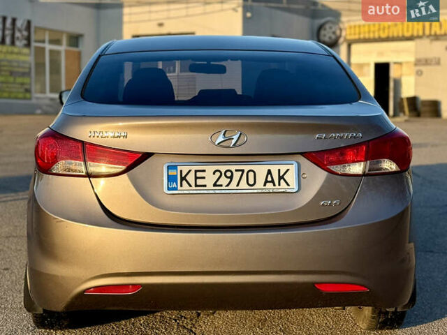 Коричневый Хендай Элантра, объемом двигателя 1.6 л и пробегом 160 тыс. км за 8400 $, фото 5 на Automoto.ua