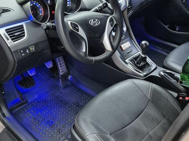 Коричневий Хендай Елантра, об'ємом двигуна 1.6 л та пробігом 220 тис. км за 7850 $, фото 11 на Automoto.ua