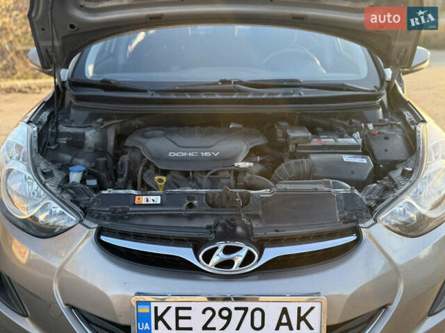 Коричневый Хендай Элантра, объемом двигателя 1.6 л и пробегом 160 тыс. км за 8400 $, фото 16 на Automoto.ua