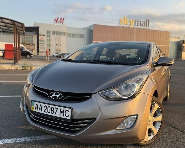 Коричневый Хендай Элантра, объемом двигателя 1.59 л и пробегом 119 тыс. км за 11450 $, фото 12 на Automoto.ua