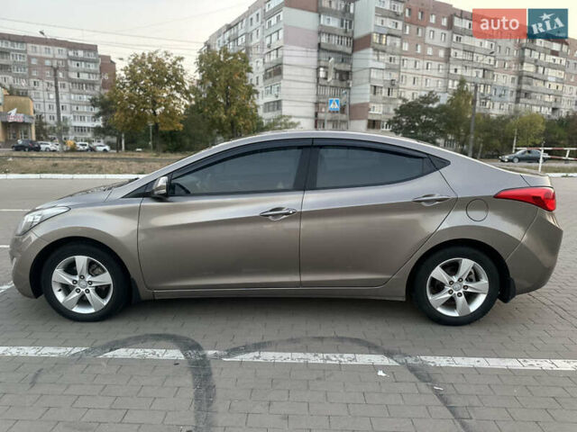 Коричневий Хендай Елантра, об'ємом двигуна 1.8 л та пробігом 174 тис. км за 9000 $, фото 7 на Automoto.ua