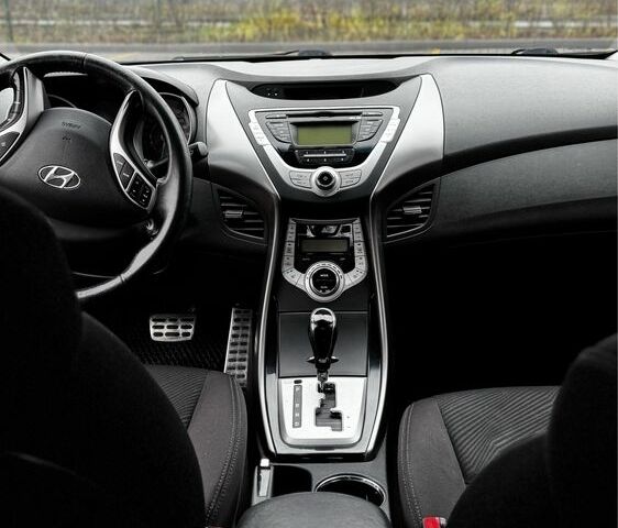 Коричневий Хендай Елантра, об'ємом двигуна 1.8 л та пробігом 167 тис. км за 8500 $, фото 2 на Automoto.ua